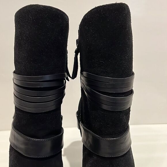 Alice + Olivia Owen Pointy Toe Wedge Heel Suede Black Booties Size 36 NWOT - Picture 16 of 16